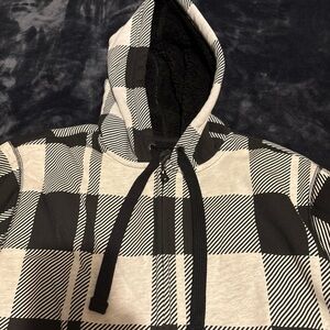 VTG 2007 Men's “Amplify” brand Scatter Black and White Checkered Hoodie! NWT